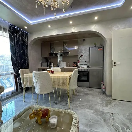Ar Luxury Vip Apartmán *