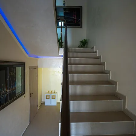 Ar Luxury Vip Apartmán *